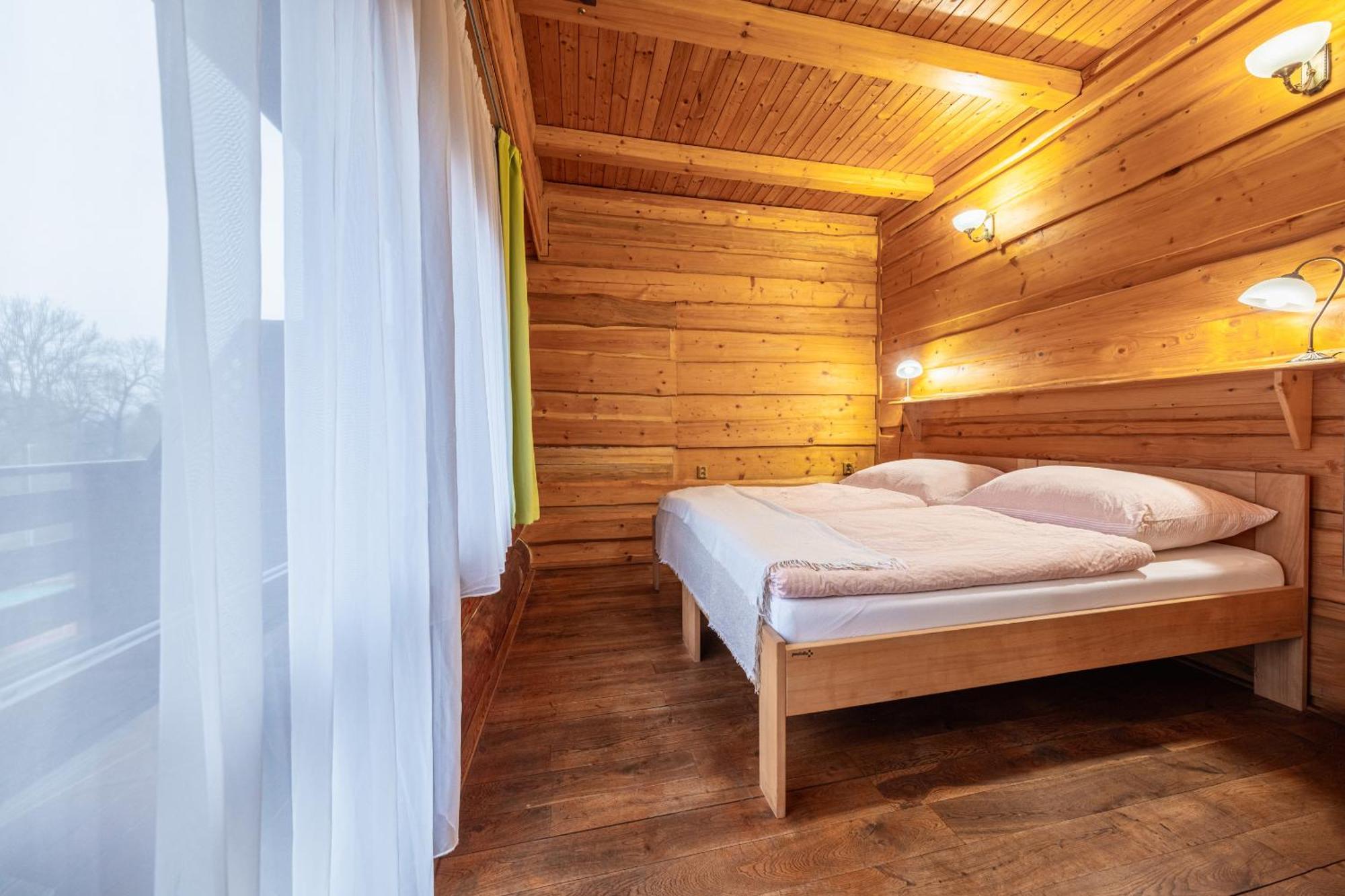 Sport-hotel Šibeniční vrch Mnichovice Exterior foto