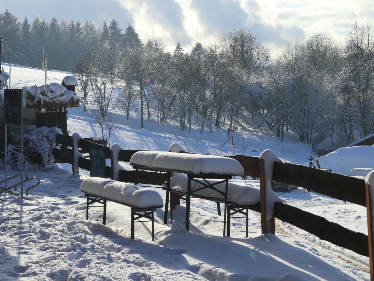 Sport-hotel Šibeniční vrch Mnichovice Exterior foto